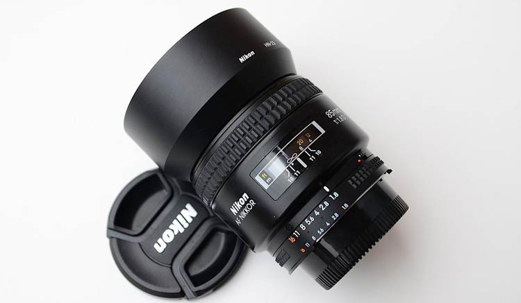 Nikon 85mm f/1.8D AF nikon 85mm 1.8D