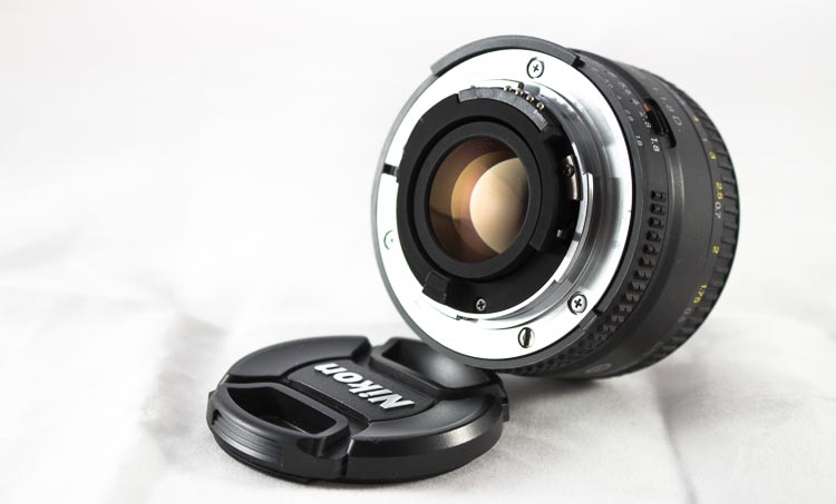 Nikon 50mm f/1.8D - вид сзади, байонет nikon 50mm f/1.8d байонет