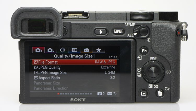 б/у беззеркалка Sony A6400 б/у беззеркалка Sony A6400