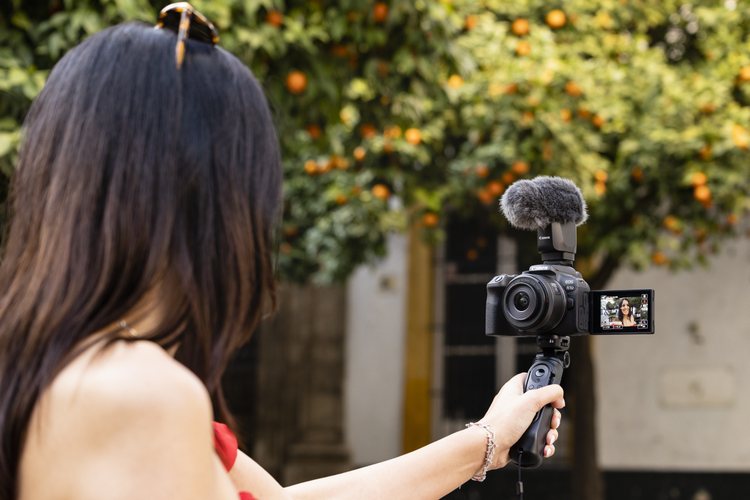 Canon EOS R10 фотоаппарат в путешествие Canon EOS R10 фотоаппарат в путешествие