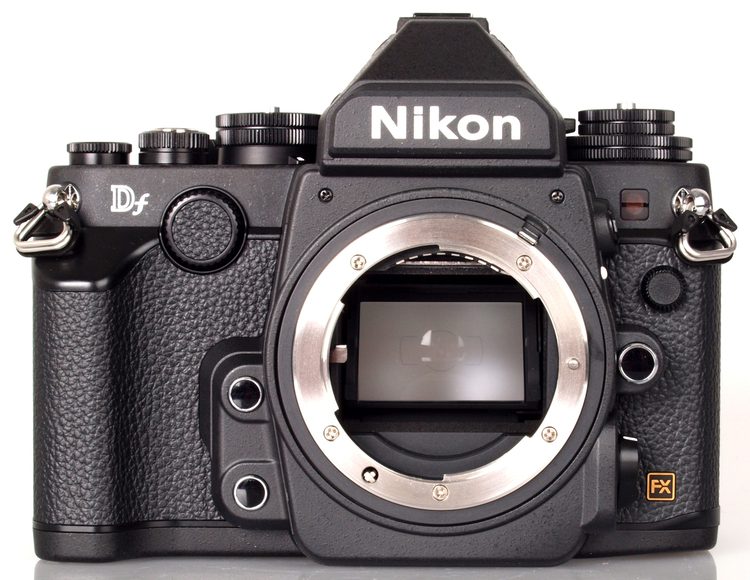 Шлицевой привод автофокуса на байонете зеркалки Nikon